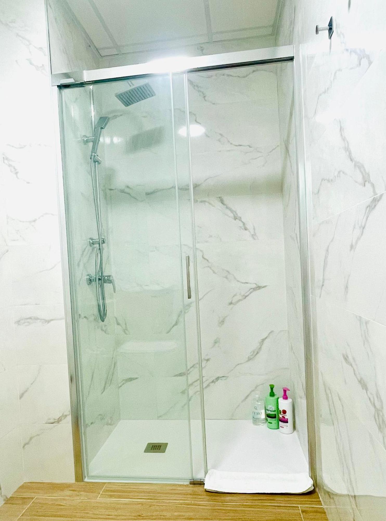 Completo Y Bello Apartamento En มาลากา ภายนอก รูปภาพ